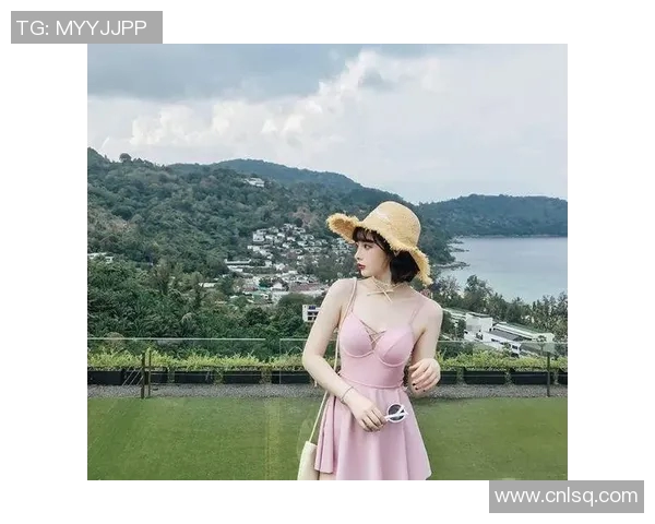 时尚泳衣的魅力解析：探索潮流设计与舒适功能的完美融合